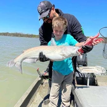 Blue Catfish fishing in Dallas, Texas