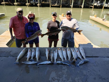 Black Drum, Redfish, Speckled Trout / Spotted Seatrout fishing in Port O&#039;Connor, Texas