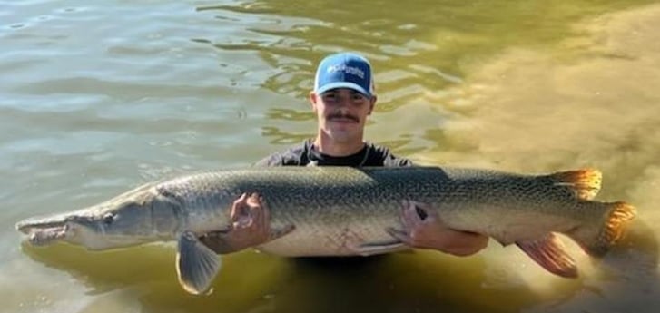 Alligator Gar fishing in Dallas, Texas