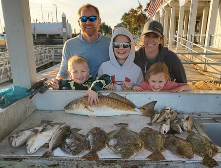 Black Drum, Flounder, Redfish, Speckled Trout / Spotted Seatrout Fishing in Galveston, Texas