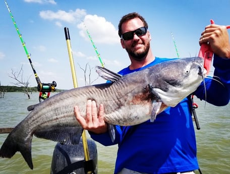 Blue Catfish fishing in Dallas, Texas