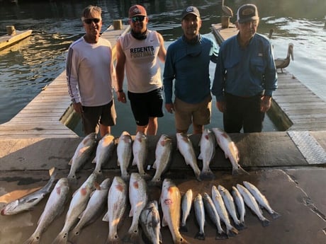 Black Drum, Redfish, Speckled Trout / Spotted Seatrout fishing in Port O&#039;Connor, Texas