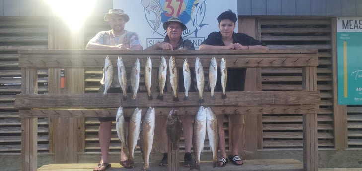 Flounder, Redfish, Speckled Trout / Spotted Seatrout fishing in Corpus Christi, Texas