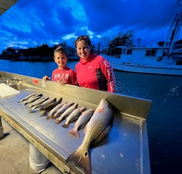 Redfish, Speckled Trout / Spotted Seatrout fishing in Texas City, Texas