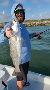 Redfish, Speckled Trout / Spotted Seatrout fishing in Port O&#039;Connor, Texas