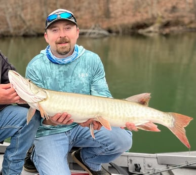 Muskie Fishing in Knoxville, Tennessee