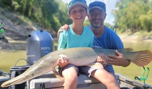 Alligator Gar fishing in Dallas, Texas