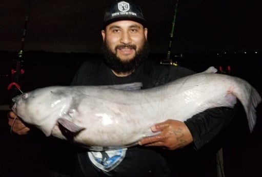 Blue Catfish fishing in Dallas, Texas