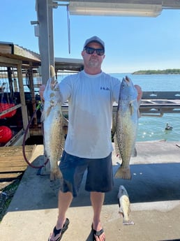 Speckled Trout / Spotted Seatrout fishing in Port O&#039;Connor, Texas