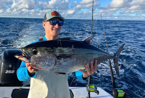 Blackfin Tuna Fishing in Mount Pleasant, South Carolina