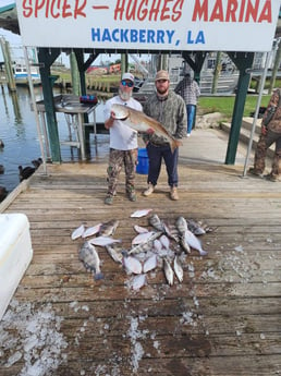 Black Drum, Flounder, Redfish, Sheepshead, Speckled Trout Fishing in Sulphur, Louisiana