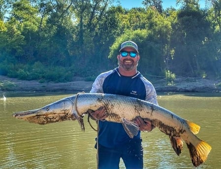 Alligator Gar fishing in Dallas, Texas