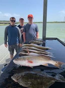 Flounder, Redfish, Sheepshead fishing in Galveston, Texas