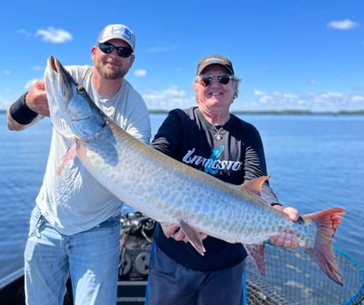 Muskie fishing in Knoxville, Tennessee