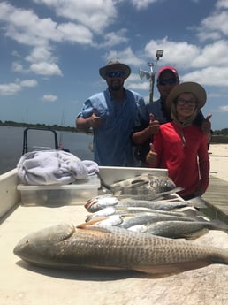 Black Drum, Redfish, Speckled Trout / Spotted Seatrout fishing in Galveston, Texas