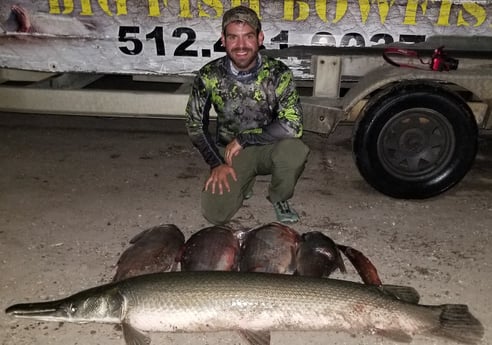 Alligator Gar, Carp fishing in Livingston, Texas