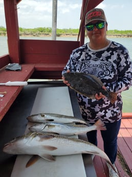 Flounder, Speckled Trout / Spotted Seatrout fishing in South Padre Island, Texas