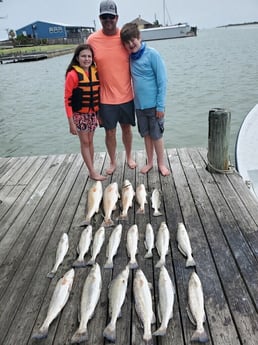 Redfish, Speckled Trout / Spotted Seatrout fishing in Port O&#039;Connor, Texas