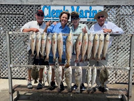 Flounder, Redfish, Speckled Trout / Spotted Seatrout fishing in Corpus Christi, Texas