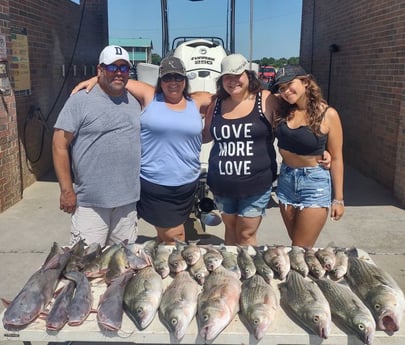 Blue Catfish, Striped Bass fishing in Runaway Bay, Texas