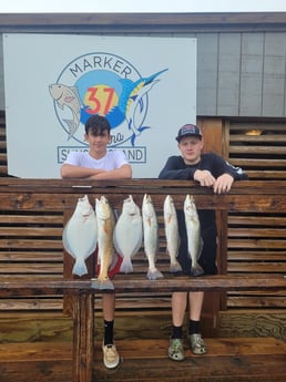 Flounder, Redfish, Speckled Trout / Spotted Seatrout Fishing in Corpus Christi, Texas