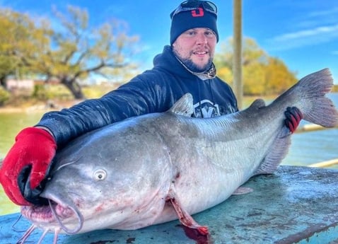 Blue Catfish Fishing in Dallas, Texas