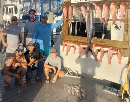 King Mackerel / Kingfish, Red Snapper, Scup / Porgy, Triggerfish Fishing in Destin, Florida