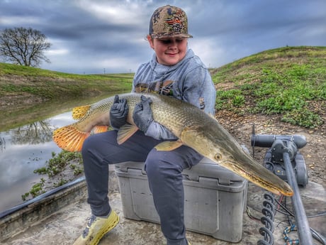 Alligator Gar fishing in Dallas, Texas