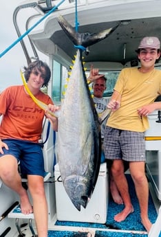 Yellowfin Tuna fishing in Kapa&#039;a, Hawaii