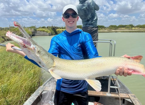 Alligator Gar fishing in South Padre Island, Texas