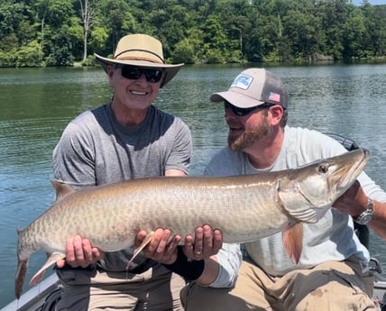 Muskie Fishing in Knoxville, Tennessee