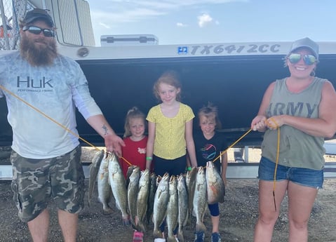 Redfish, Speckled Trout / Spotted Seatrout fishing in Port Arthur, Jefferson County