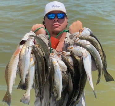 Redfish, Speckled Trout / Spotted Seatrout fishing in Port O&#039;Connor, Texas