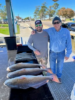 Redfish, Speckled Trout / Spotted Seatrout Fishing in Galveston, Texas