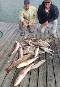 Redfish, Sheepshead, Speckled Trout / Spotted Seatrout Fishing in Port O&#039;Connor, Texas