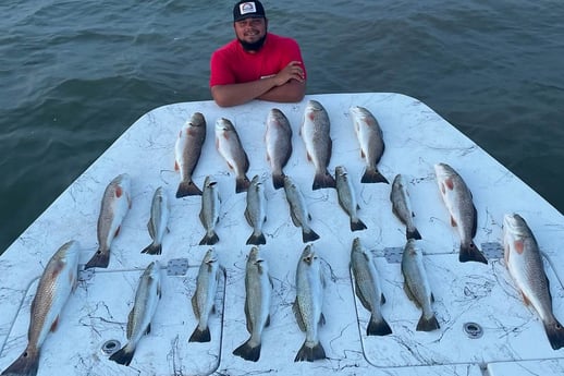 Redfish, Speckled Trout / Spotted Seatrout fishing in Port O&#039;Connor, Texas