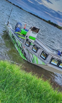 Boat photo for Resinater Bowfishing Charter