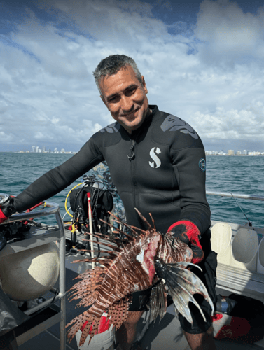 Lionfish Hunting Thriller! In Miami