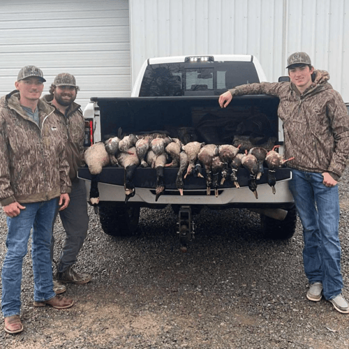 Full Day Duck And Goose Hunts W/ Lodging In DeWitt