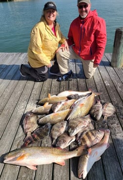 Redfish, Speckled Trout / Spotted Seatrout Fishing in Port O'Connor, Texas