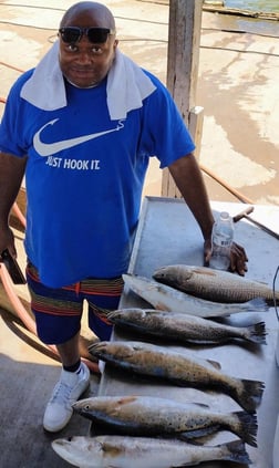 Speckled Trout / Spotted Seatrout fishing in Dickinson, Texas