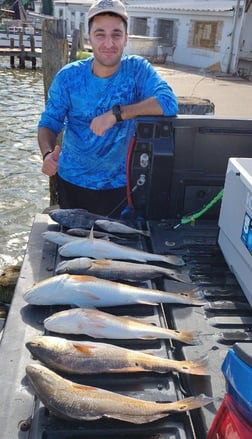 Bream, Redfish, Speckled Trout / Spotted Seatrout fishing in Dickinson, Texas