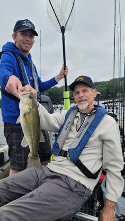 Fishing in Harrison, Tennessee