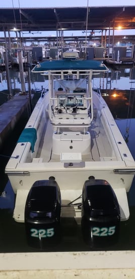 Bay and Jetty Trip - 27’ Robalo