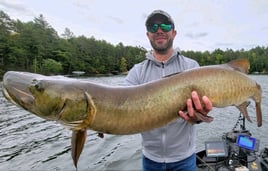 Wallhanger Musky Guide Trips