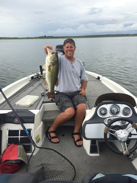 Pontoon Boat Laid-Back Fishing