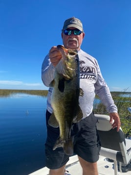 Lake Okeechobee Largemouth Hookfest