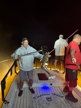 Ruskin Bowfishing and Gigging Trip