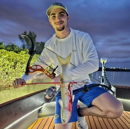 Tampa Bowfishing Charters