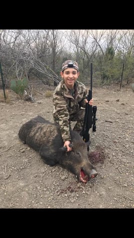 Hog Fishing in Carrizo Springs, Texas